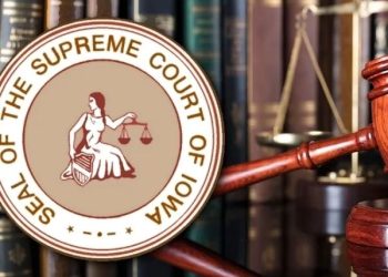 Former Iowa public defender admits stealing hundreds of items, blames low pay