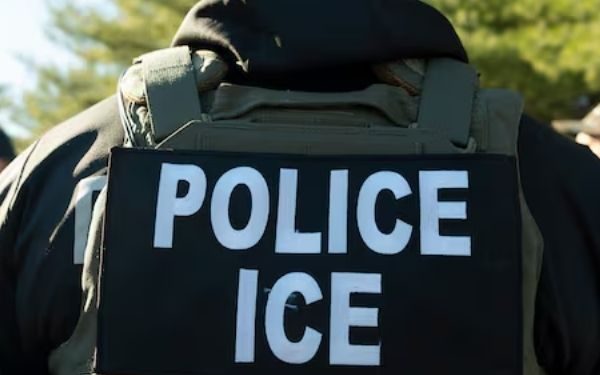 Former Iowa public defender admits stealing hundreds of items, blames low pay